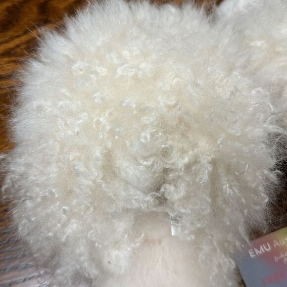 Anthropologie EMU Australia Mayberry Curly Sheepskin Slipper - Picture 4 of 5